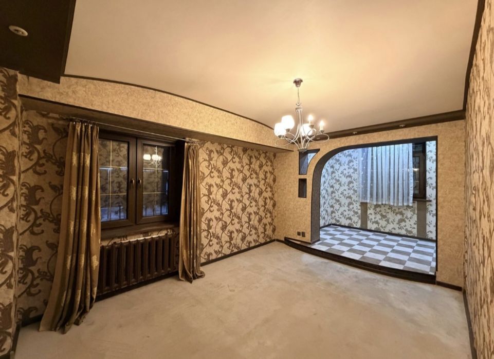 Продам 2/1/4 Ц-5 ор. Ресторан Лали (На Небе)