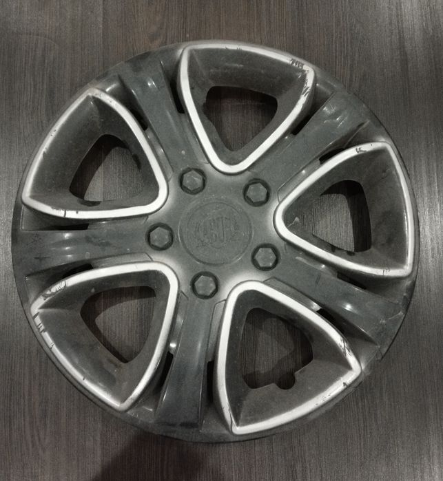 Стильные колпаки R14 (3 шт.)