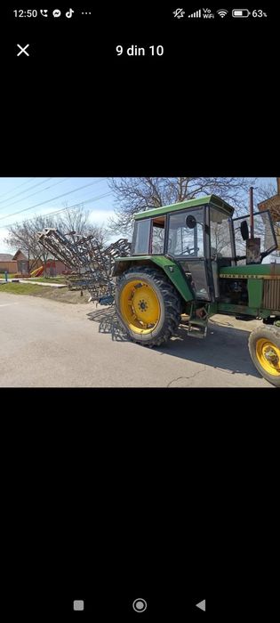 John Deere 2130 Tractor