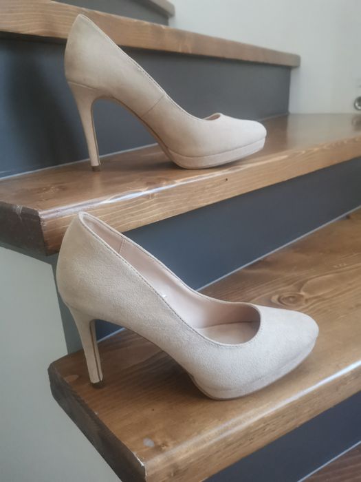 Дамски ОБУВКИ номер 37