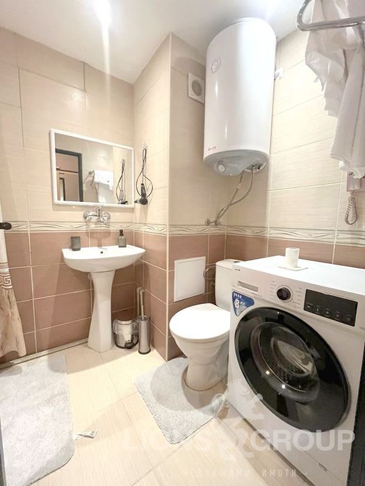 Дава се под наем Едностаен апартамент в к.к. Св.Св. Константин и Елена - 32 кв.м за 300 € - Снимка #10