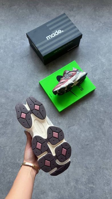 New Balance 9060 - Cherry Blosso