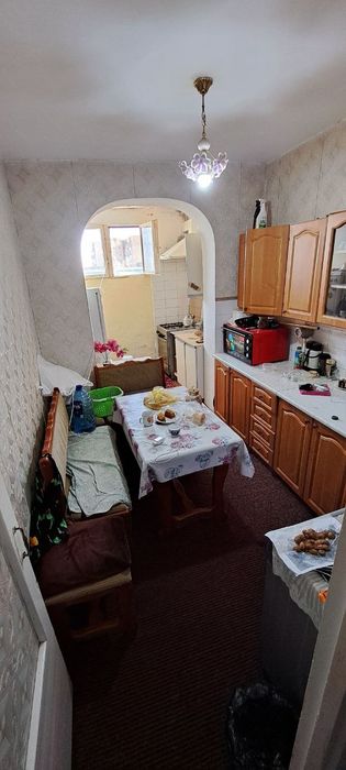 СРОЧНА продается квартира 4 комнатный кв
11-38-хх.  4 хонали+лоджа 4-э