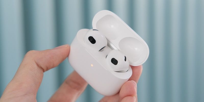 Apple AirPods 3  Dubai Абсолютно новыe + гарантия + доставка