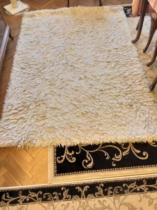 Covor DeDeman bine pastrat.