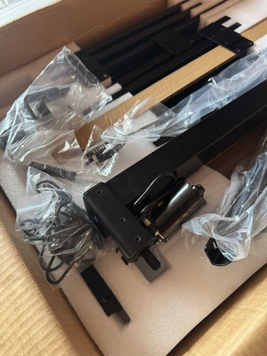 Електрическо бюро, L-образно с регулируема височина 160×120 см – черно