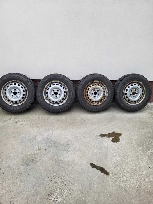 cauciucuri cu jante tabla marca Kumho 205/65/R15 C