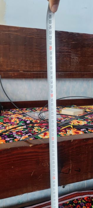 Yog'och etajerka sotiladi