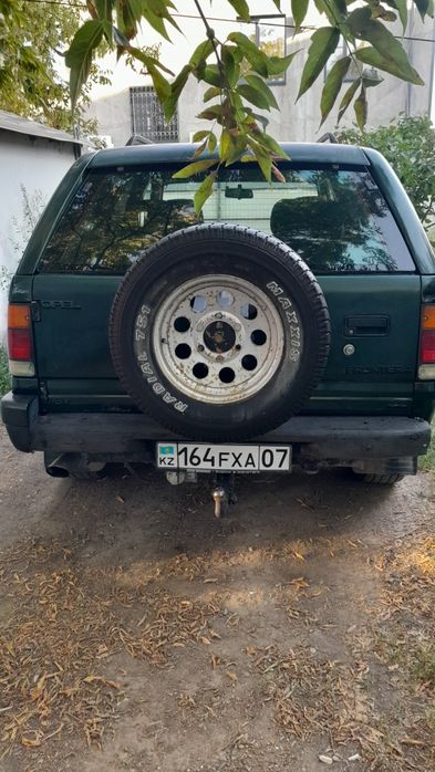 Опель Фронтера 2.2