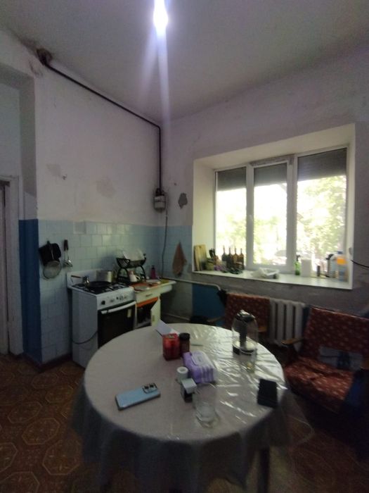 Продается 2х комнатная квартира в городе.