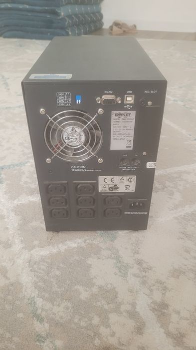 ИБП Tripp Lite SMX1050SLT