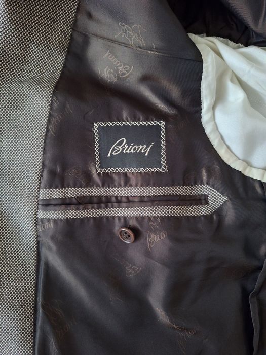 Costume bărbătești Brioni