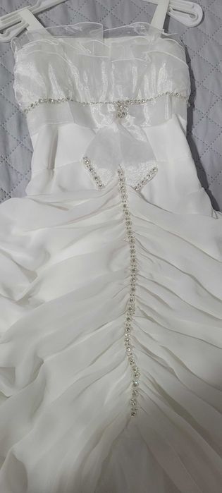 Нарядное платье для девочки 6-7 лет