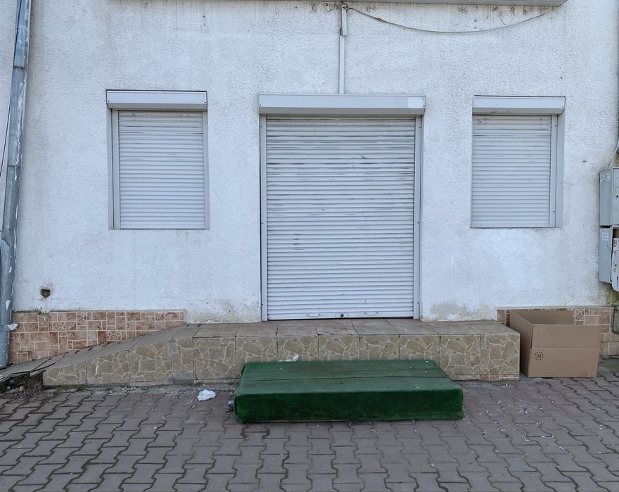 Locatie de inchiriat farmacie ( alte optiuni discutam la telefon )