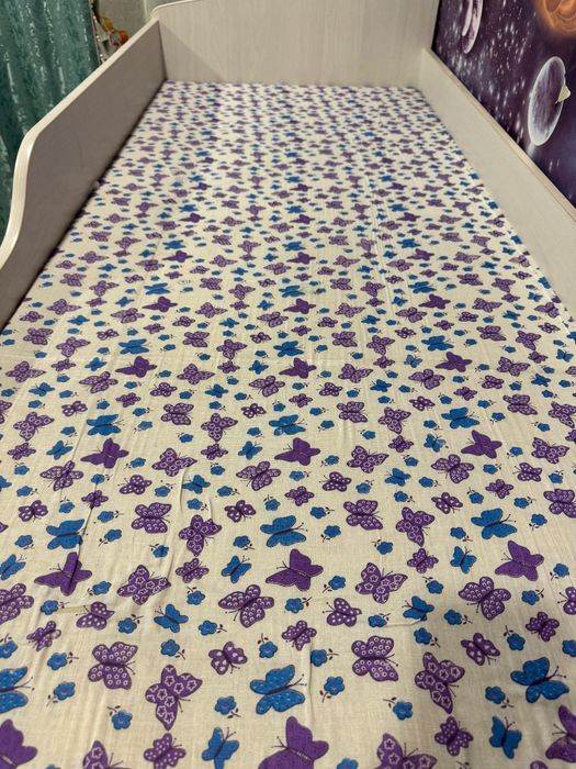 Продам двухярусную подростковую кровать