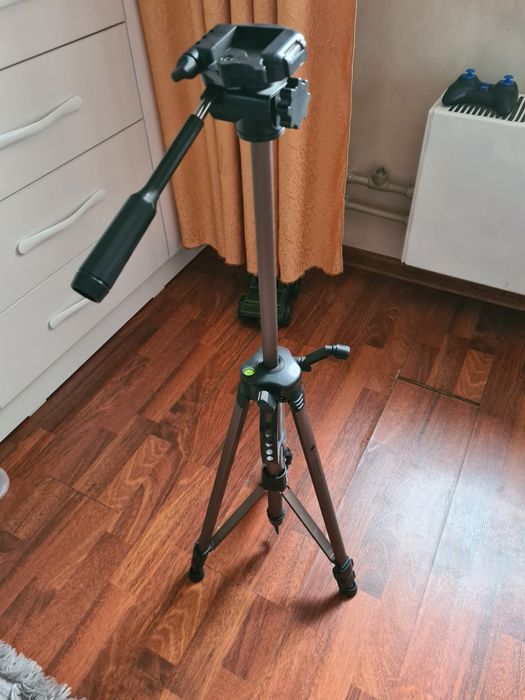 Штатив Continent A3