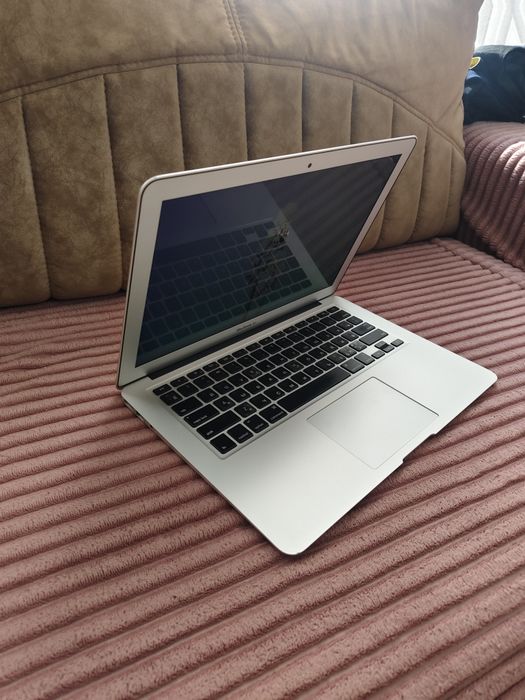 МакБук MacBook Air 13