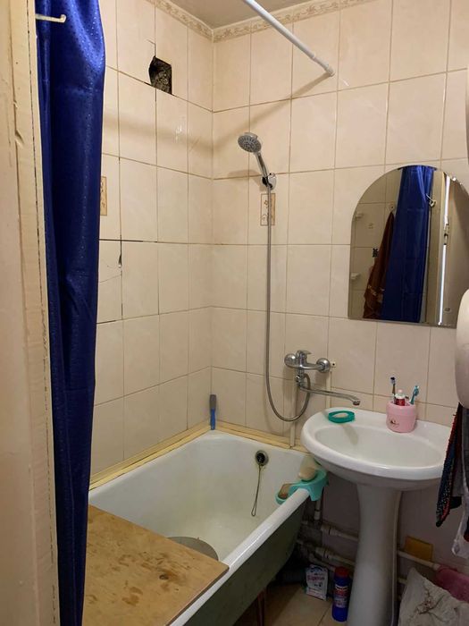 Продам 2 ком квартиру в 20 мкр