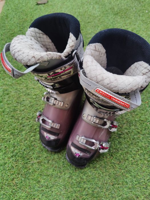 Clapari Nordica dama marime 38, 24.5cm