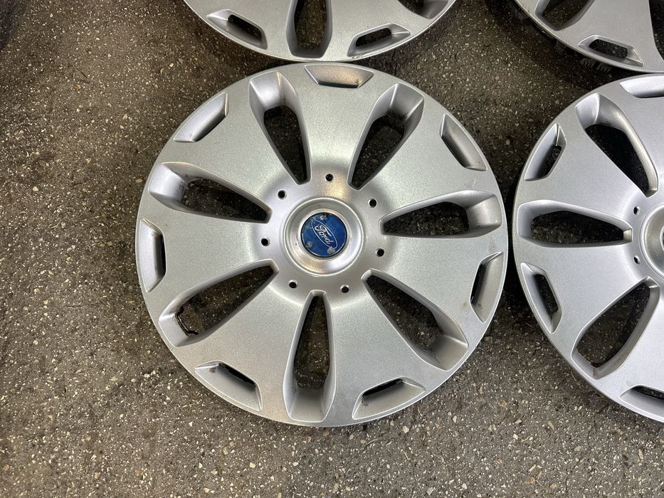 Тасове 16 цола оригинални Форд