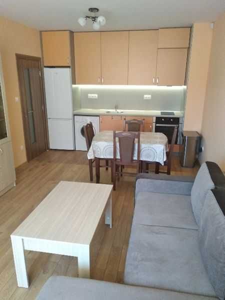 Дава се под наем Двустаен апартамент в София, Редута - 60 кв.м за 423.81 € - Снимка #2