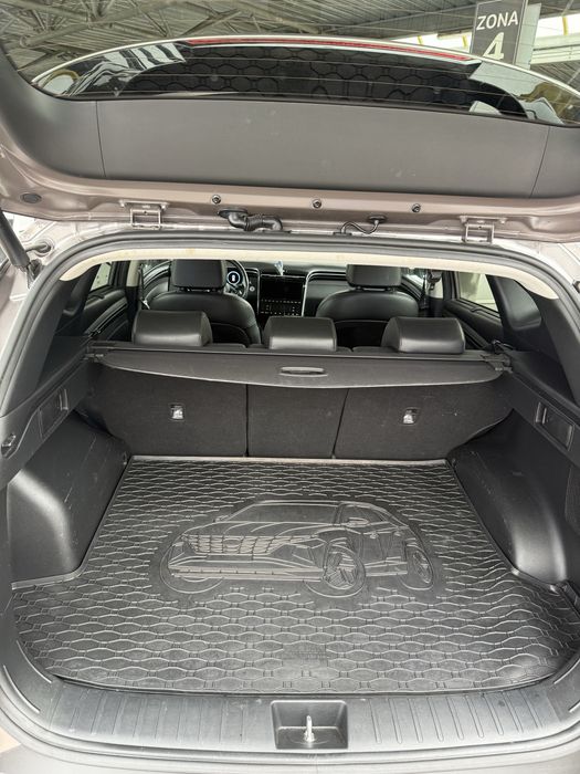 Vand Hyundai Tucson Echipare Luxury // Plug In Hibrid 265 cp