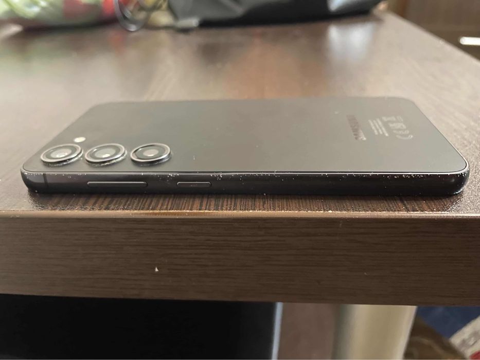 Samsung S23  128GB лично предаване