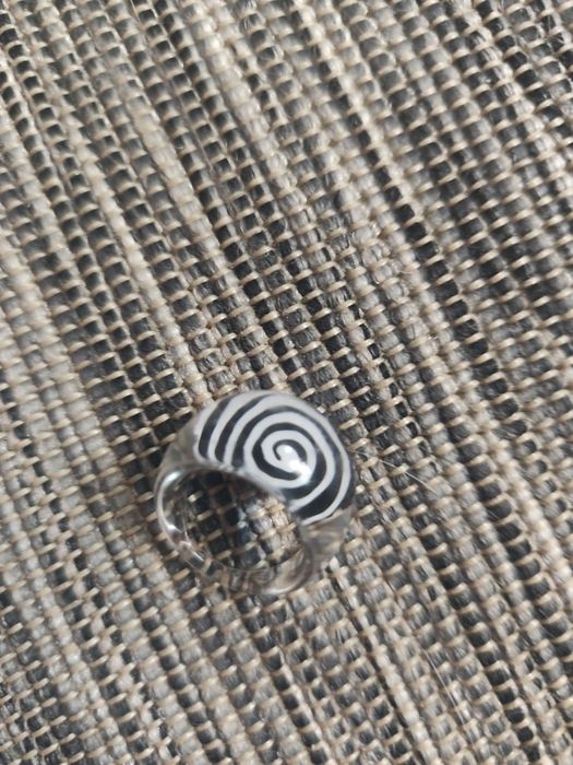 Пръстен със картинка