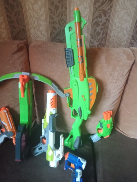 Продам бластеры Nerf