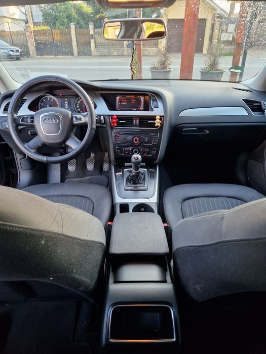 AUDI A4 2010 — imagine 2