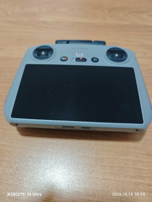 Продам DJI Air 3S Fly More Combo + DJI RC 2