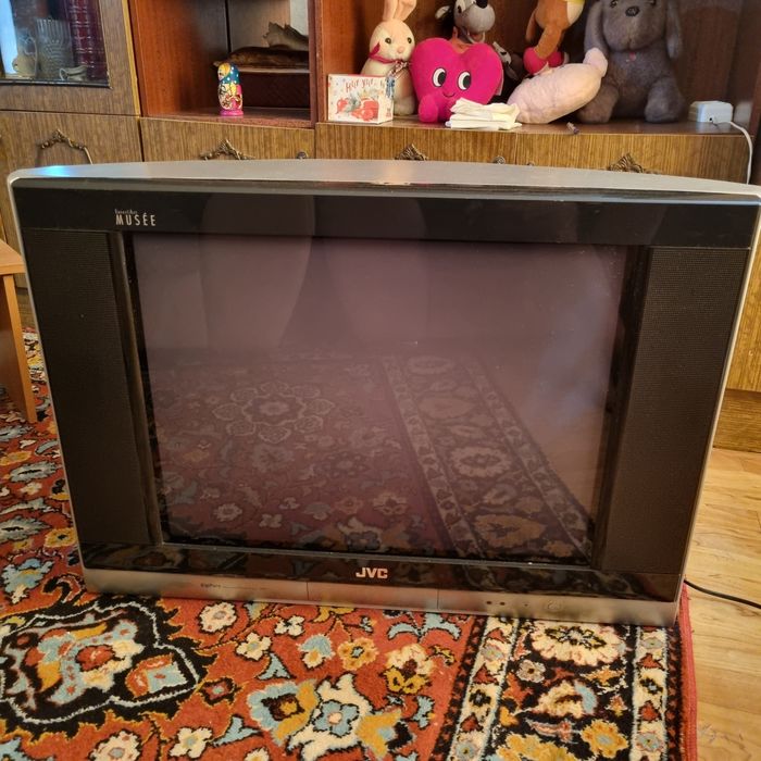 Продам телевизор