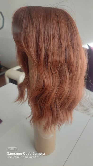 Перуки за празник и делник