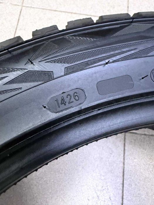 255 45 R20 зимние шины ikon Autograph ice 9 бывший Nokian 2026 год