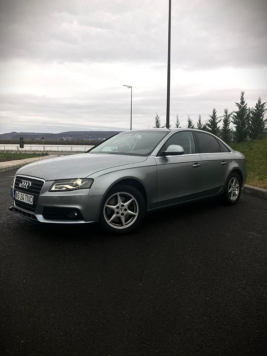 Vând Audi A4 b8 2009