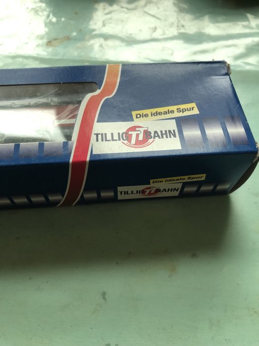 BR-118 V180 дизелов локомотив