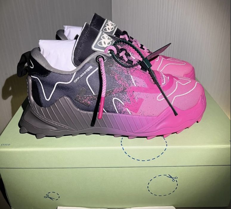 Adidasi off white odsy 1000