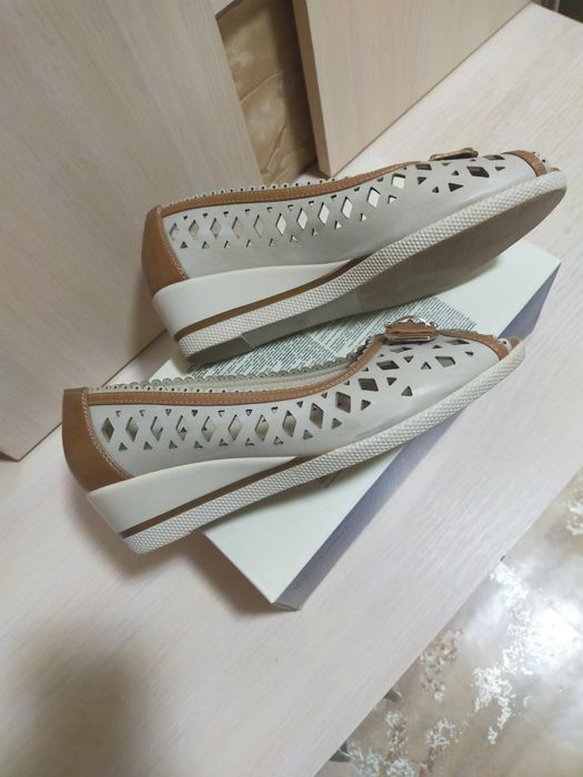 Туфли женские продам