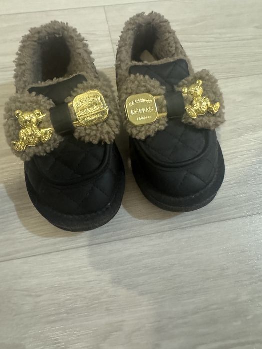 Продам лоферы  на девочку