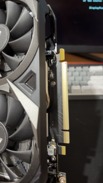 Продаю RTX3050 8 gb MSI