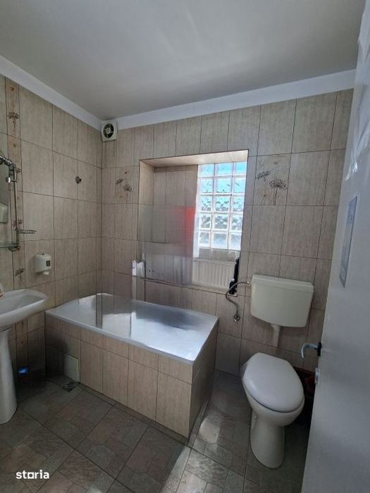 Spatiu comercial / Farmacie de inchiriat (60 mp) - Excelent compartime