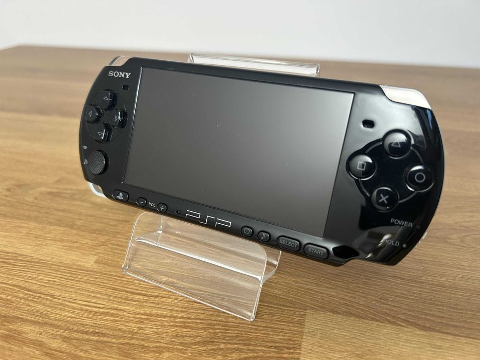 PSP 3000 modată — 64GB, acumulator nou, emulatoare | Japonia
