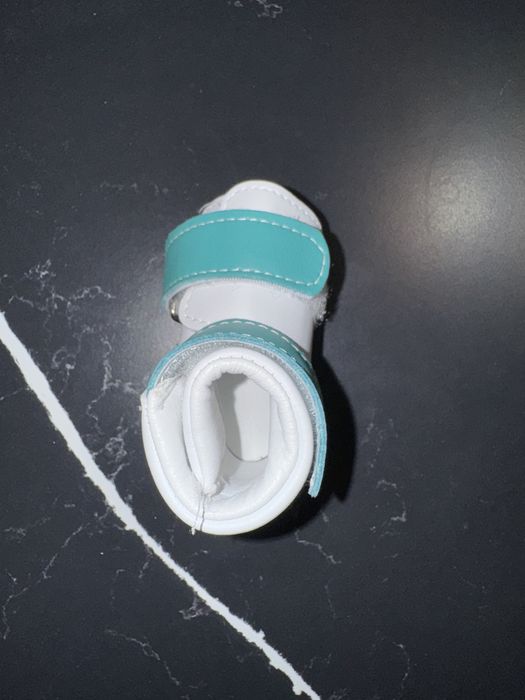 Ghetute/Orteze Bebax pentru corectare picioruse nou-nascuti