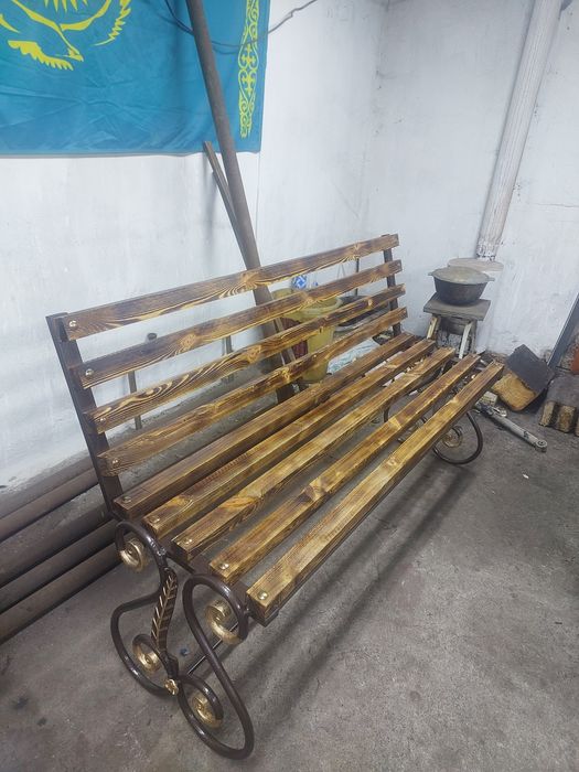 Продам лавочку для двора