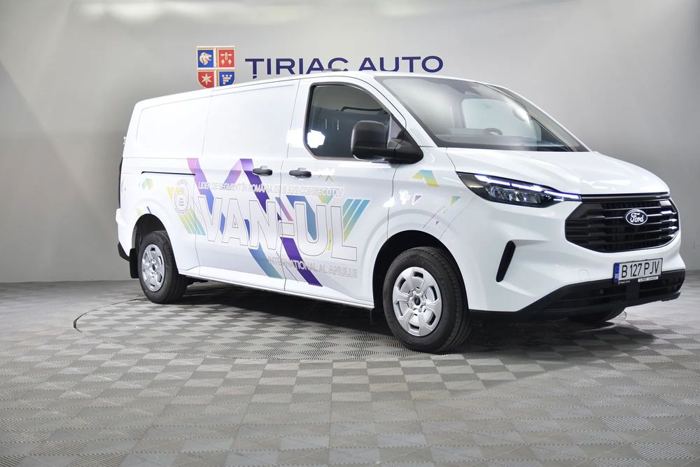Ford Transit Custom Van FORD CUSTOM Van 320L - 2.0L diesel 136CP Manuala FWD - demo