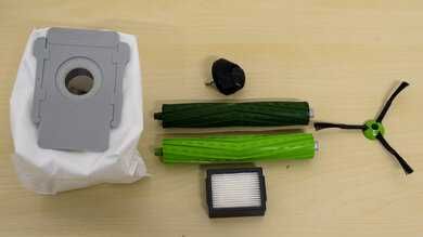 Робот прахосмукачка (домашни любимци)iRobot Roomba j7+, С база за зар