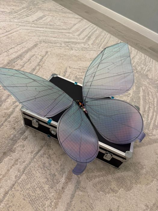 Продам дронбабочка