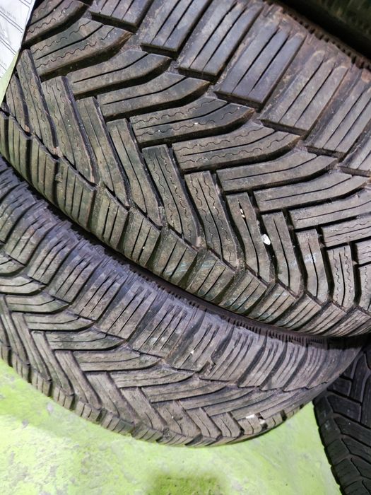 4 бр зимни гуми 205/55/17 Michelin