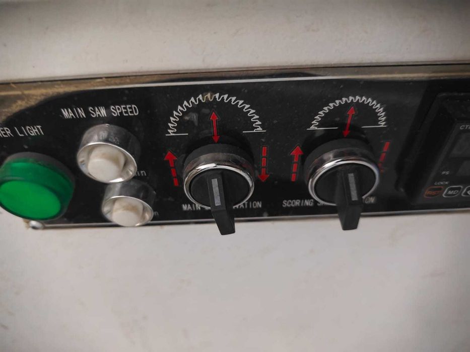 Форматно-раскроечный станок NANXING MJK1132F1 чпу.серволинейка