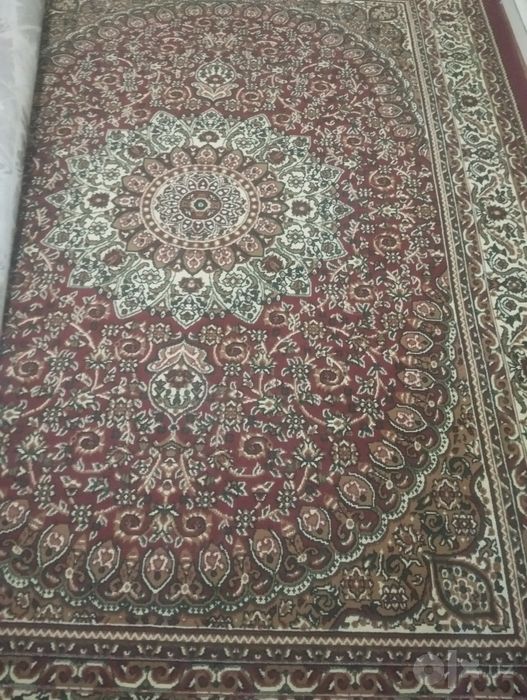 Chiroyli gilam zoʻr
